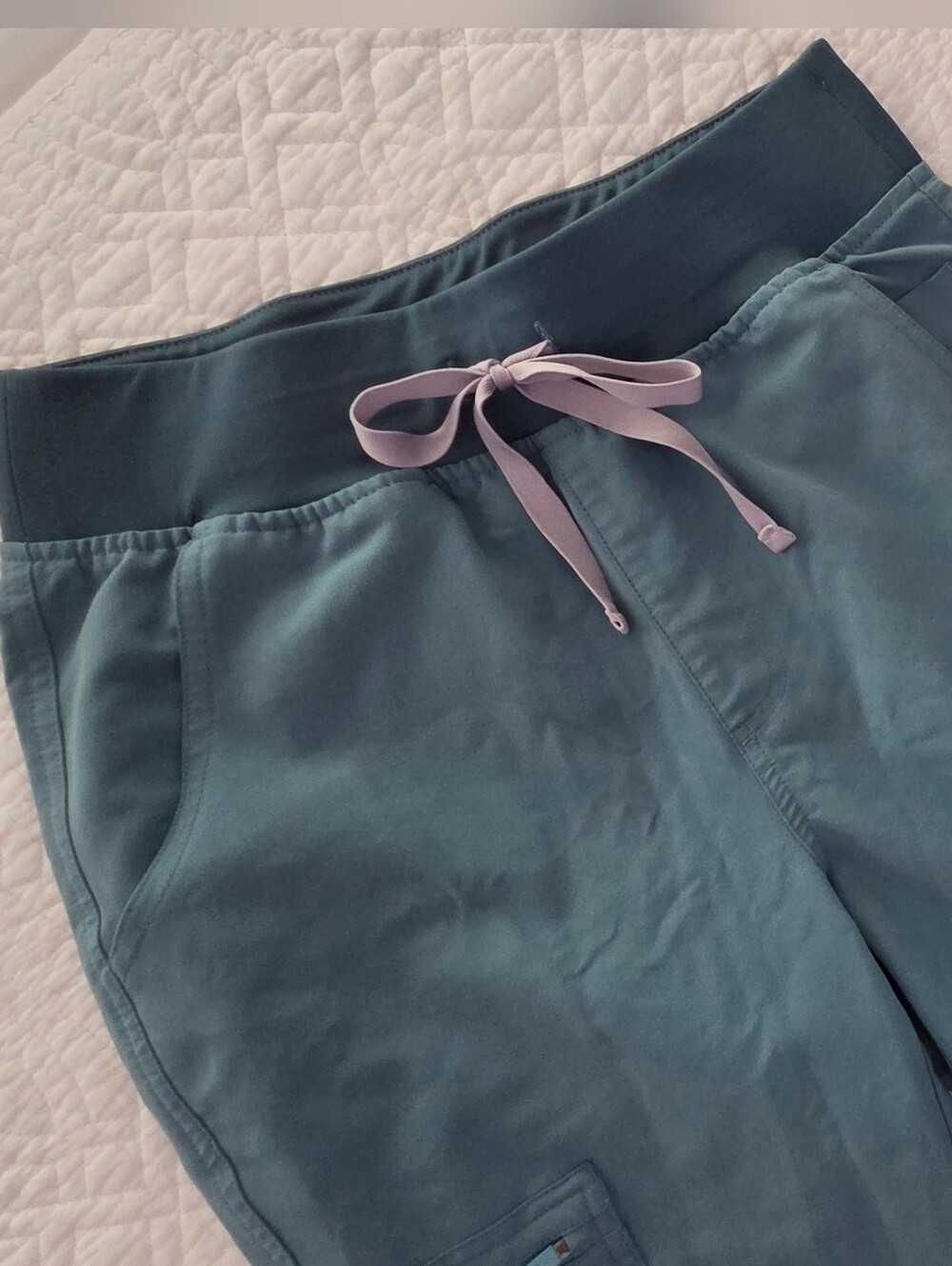 FIGS Yola High-Rise Slim Scrub Pants - Hydrogreen - Picture 2 of 16